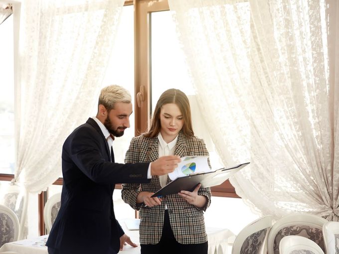Professional wedding planner in consultation